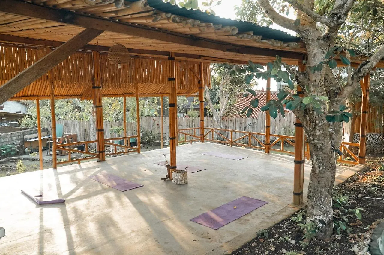 Villa Ricca Eco Lodge 울루와뚜