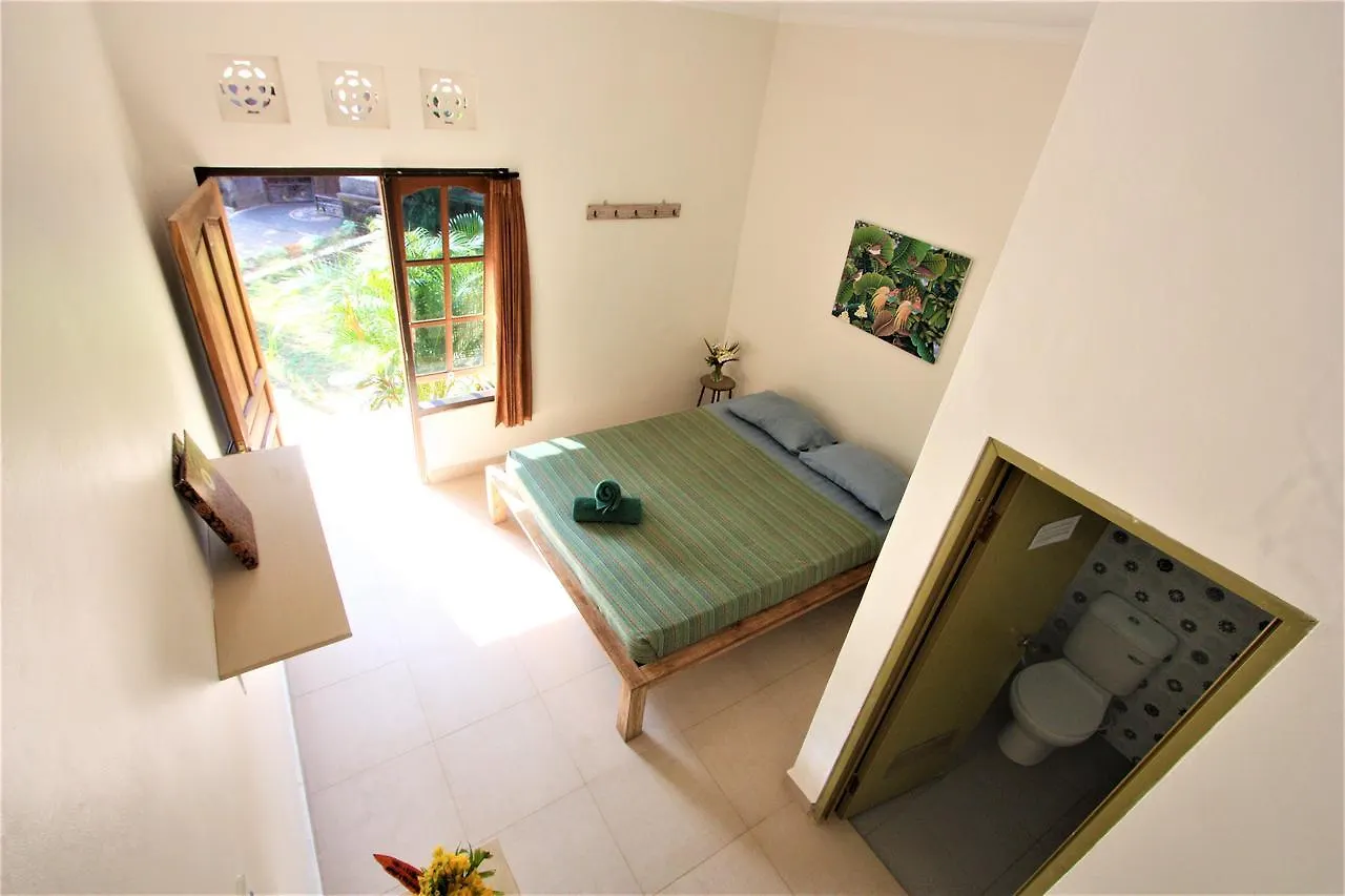홈스테이 Villa Ricca Eco Lodge 울루와뚜